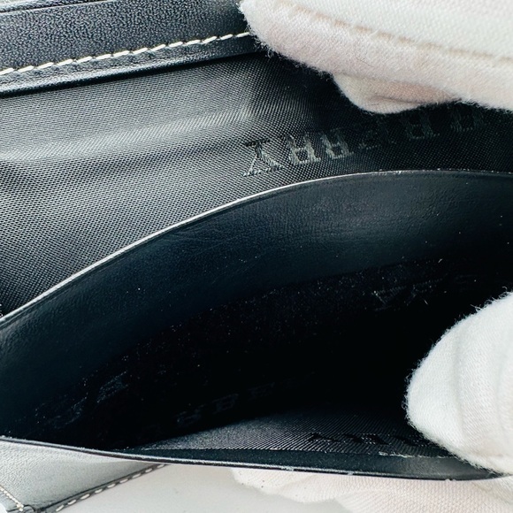 Burberry Bi fold Wallet - Picture 5 of 7